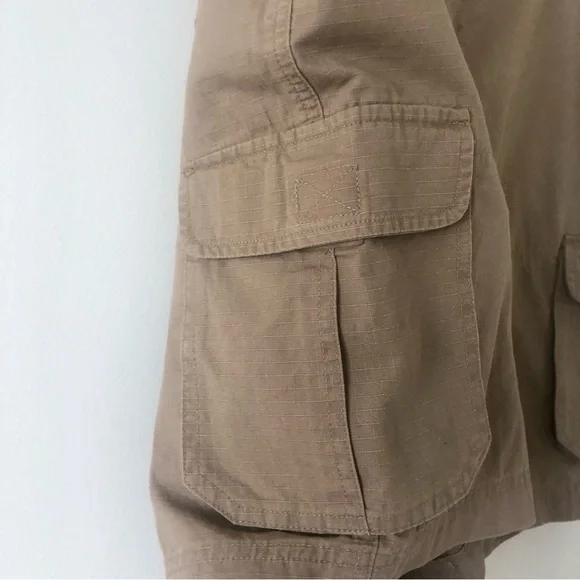 NWT Field and Stream rip stop cargo short solid ermine Size 36 - Picture 2 of 9